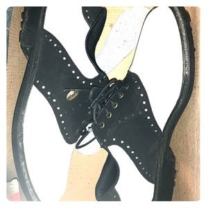 Men’s golfing shoes